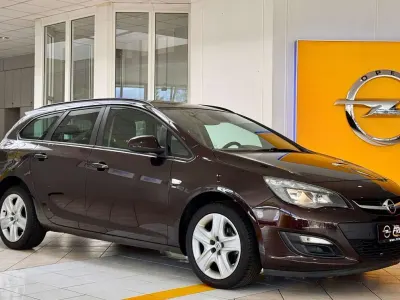 Używany Opel Astra Energy 120 KM (88 kW) 2014 Brązowy Kombi