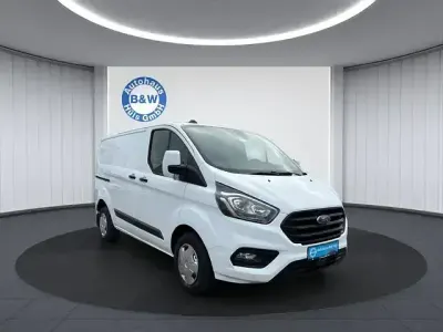 Gebraucht Ford Transit Custom Trend 131 PS (96 kW) 2022 Weiß Van / Kleinbus