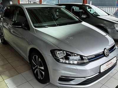 Gebraucht VW Golf VII IQ Drive 131 PS (96 kW) 2019 Silber Limousine
