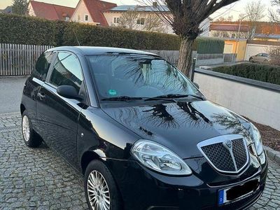 Gebraucht Lancia Ypsilon 60 PS (44 kW) 2009 Schwarz Kleinwagen