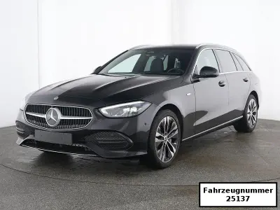 Używany Mercedes C300e Avantgarde 197 KM (144 kW) 2025 Czarny Sedan/Limuzyna