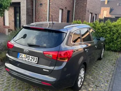 Gebraucht Kia Ceed Sportswagon DREAM-TEAM Edition 136 PS (100 kW) 2016 Schwarz Kombi