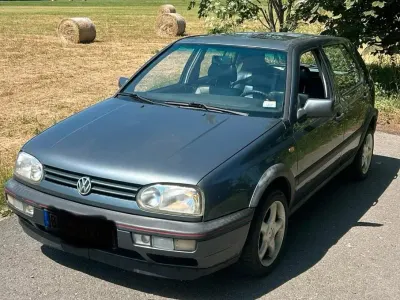 Gebraucht VW Golf III 90 PS (66 kW) 1996 Grau Kleinwagen