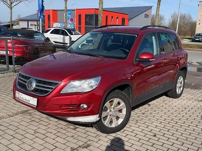 Gebraucht VW Tiguan Track & Field 170 PS (125 kW) 2010 Rot SUV