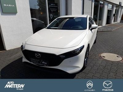 Weiß Gebraucht 2022 Mazda 3 Selection Limousine | 18.490 € (Fairer Preis)