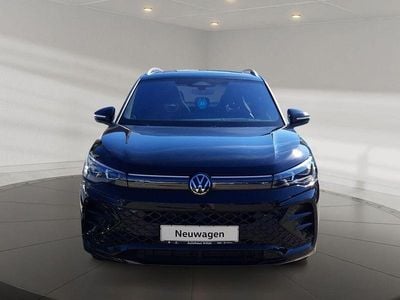 Schwarz Gebraucht 2024 VW Tiguan R-line SUV | 46.900 €