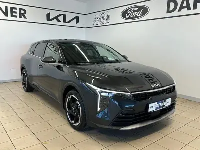Neu Kia K4 Spirit 150 PS (110 kW) 2025 Interstellar grau metallic Limousine