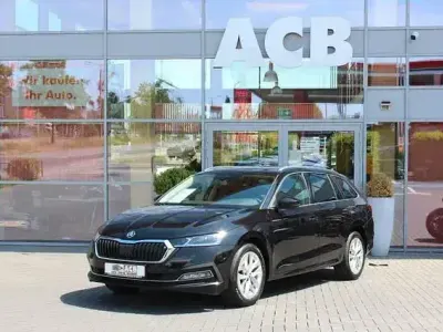 Gebraucht Skoda Octavia Style 150 PS (110 kW) 2023 Black magic (metallic) Kombi