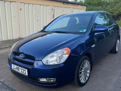 Gebraucht Hyundai Accent 94 PS (69 kW) 2007 Blau Kombi