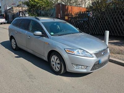 Gebraucht Ford Mondeo 140 PS (102 kW) 2008 Silber Kombi