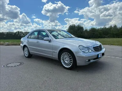 Gebraucht Mercedes C180 Classic 143 PS (105 kW) 2003 Silber Limousine