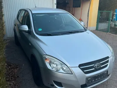 Brugt Kia Ceed LX 109 HK (80 kW) 2008 Grå Hatchback