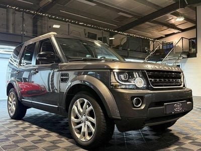 Grau Gebraucht 2016 Land Rover Discovery 4 Landmark SUV | 22.900 € (Teuer)