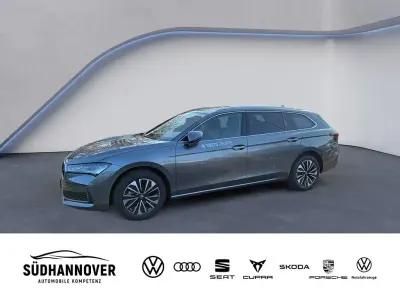 Używany Skoda Superb Selection 150 KM (110 kW) 2026 Szary Kombi