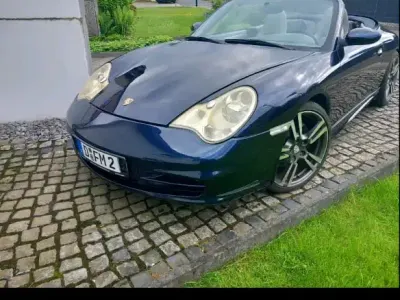 Używany Porsche 996 320 KM (235 kW) 2002 Niebieski Kabriolet