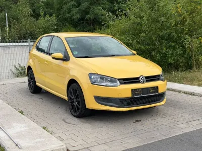 Gebraucht VW Polo Comfortline 69 PS (50 kW) 2009 Gelb Kleinwagen