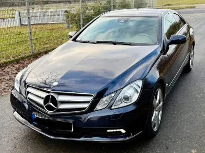 Usata Mercedes E250 Sport 204 CV (150 kW) 2010 Blu Coupé