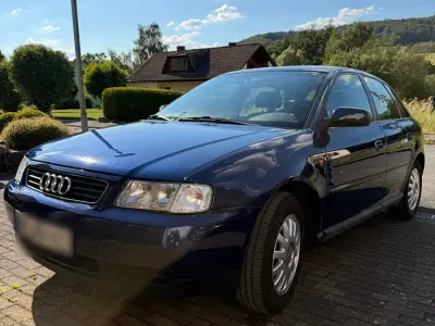 Gebraucht Audi A3 125 PS (91 kW) 1999 Blau Kleinwagen