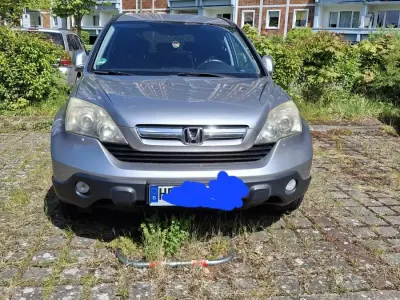 Käytetty Honda CR-V 140 HP (102 kW) 2008 Hopea Katumaasturi