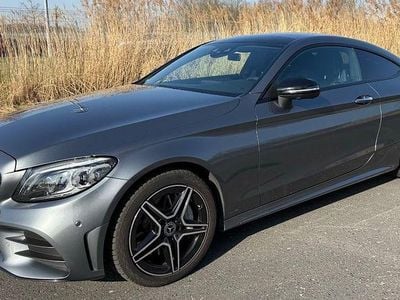 Usata Mercedes C300 AMG line 258 CV (189 kW) 2019 Grigio Coupé