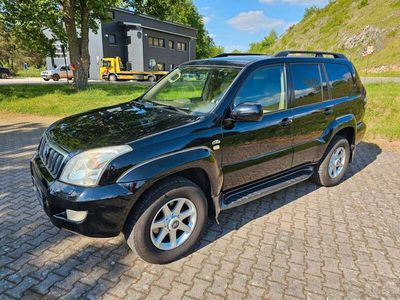 gebraucht Toyota Land Cruiser 3.0 D-4D Aut Leder Navi 8 Sitzer