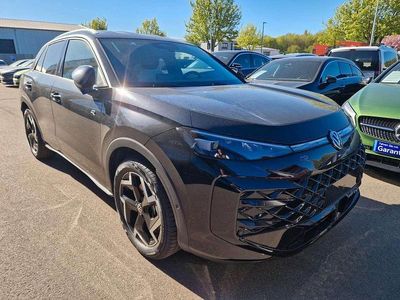 Nouă VW T-Roc R-line 150 CP (110 kW) 2026 Negru SUV