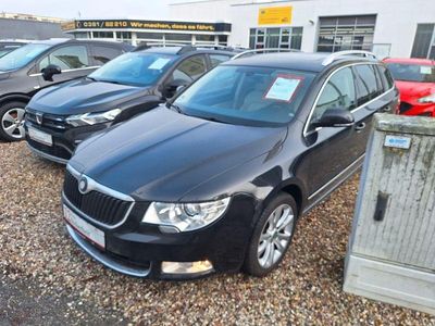 Gebraucht Skoda Superb Elegance 160 PS (117 kW) 2011 Schwarz Kombi