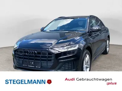 Gebraucht Audi Q8 Ambiente 286 PS (210 kW) 2022 Mythosschwarz metallic SUV
