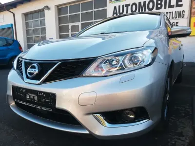 Gebraucht Nissan Pulsar Tekna 116 PS (85 kW) 2014 Silber Kleinwagen