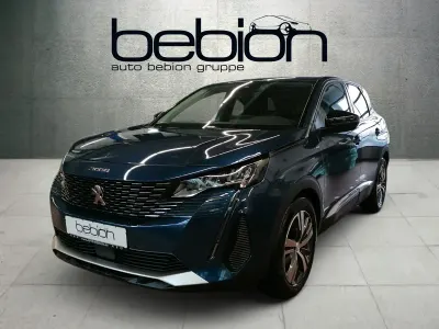 Gebraucht Peugeot 3008 Allure 224 PS (164 kW) 2021 Metfa celebes blau SUV