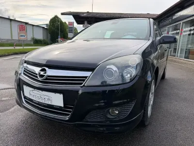 Gebraucht Opel Astra Innovation 116 PS (85 kW) 2009 Schwarz Limousine