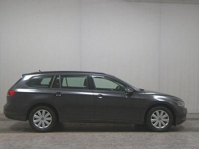 Usata VW Passat 150 CV (110 kW) 2023 Grigio Station wagon