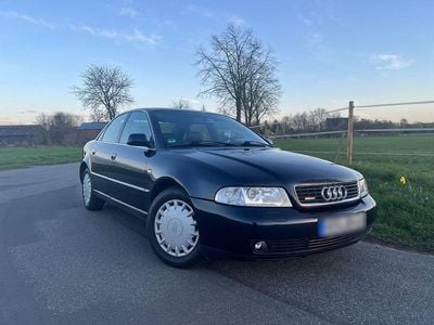 Gebraucht Audi A4 Sport 125 PS (91 kW) 1999 Blau Limousine