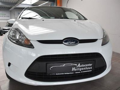 Usata Ford Fiesta Trend 60 CV (44 kW) 2011 Bianco Utilitaria