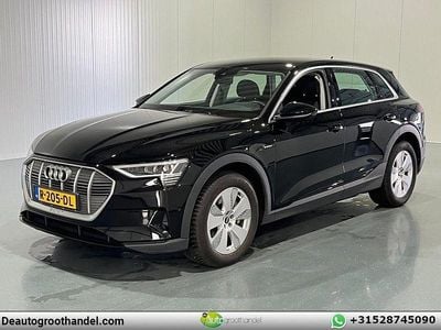 Second-hand Audi e-tron 300 kW (408 CP) 2022 Negru SUV