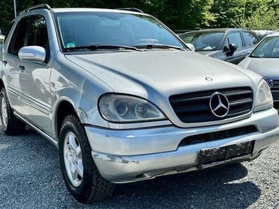 Mercedes ML270