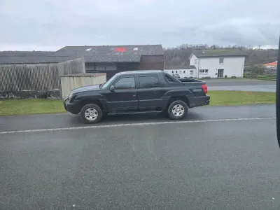 Gebraucht Chevrolet Avalanche 286 PS (210 kW) 2002 Schwarz Pickup