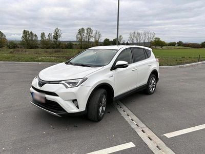 Gebraucht Toyota RAV4 Hybrid 197 PS (144 kW) 2016 Weiß SUV