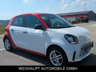 Gebraucht Smart ForFour Electric Drive 60 kW (82 PS) 2021 Rot Limousine