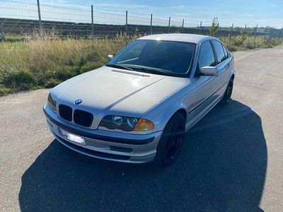 BMW 325