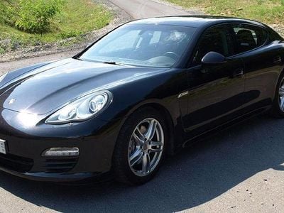 Gebraucht Porsche Panamera 250 PS (183 kW) 2012 Schwarz Kleinwagen