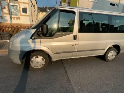 Gebraucht Ford Transit 116 PS (85 kW) 2009 Grau Van