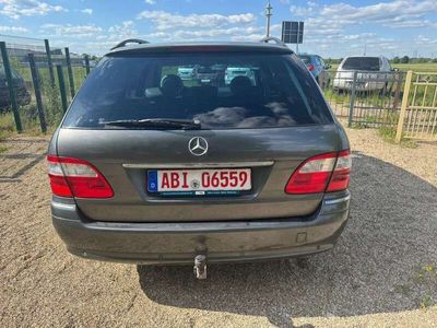 Mercedes E320
