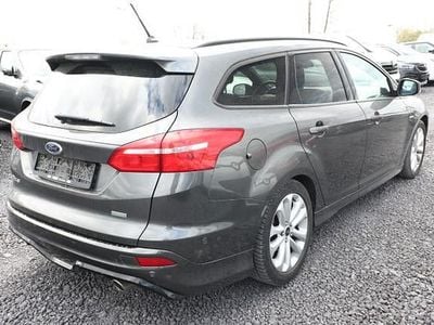 Usata Ford Focus ST-Line 182 CV (133 kW) 2017 Grigio Station wagon