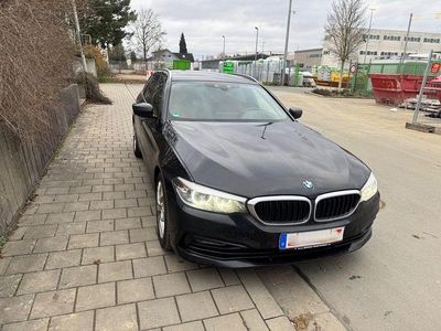 Gebraucht BMW 520 Sport Line 190 PS (139 kW) 2017 Schwarz Kombi