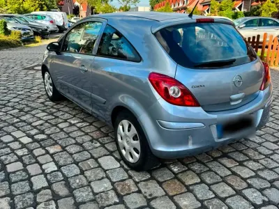 Gebraucht Opel Corsa 85 PS (62 kW) 2007 Silber Kleinwagen