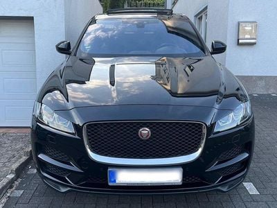 Gebraucht Jaguar F-Pace Prestige 179 PS (131 kW) 2017 Schwarz SUV