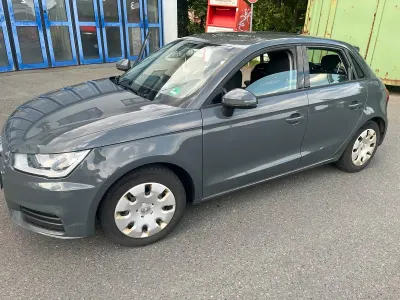 Gebraucht Audi A1 Sportback 95 PS (69 kW) 2016 Grau Kleinwagen
