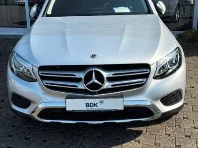 Gebraucht Mercedes GLC250 Exclusive 204 PS (150 kW) 2019 Iridiumsilber SUV
