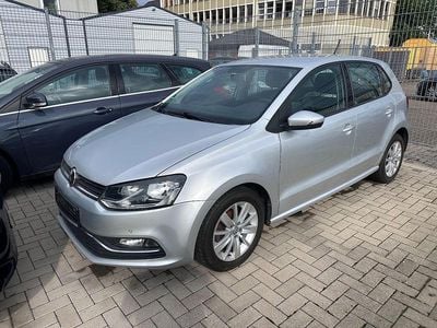 Reflexsilber metallic Gebraucht 2016 VW Polo Comfortline Limousine | 5.950 € (Guter Preis)